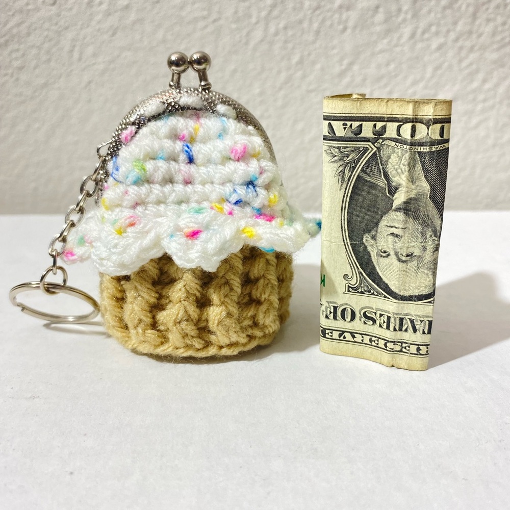 Crochet Cupcake Keychain mini coin purse